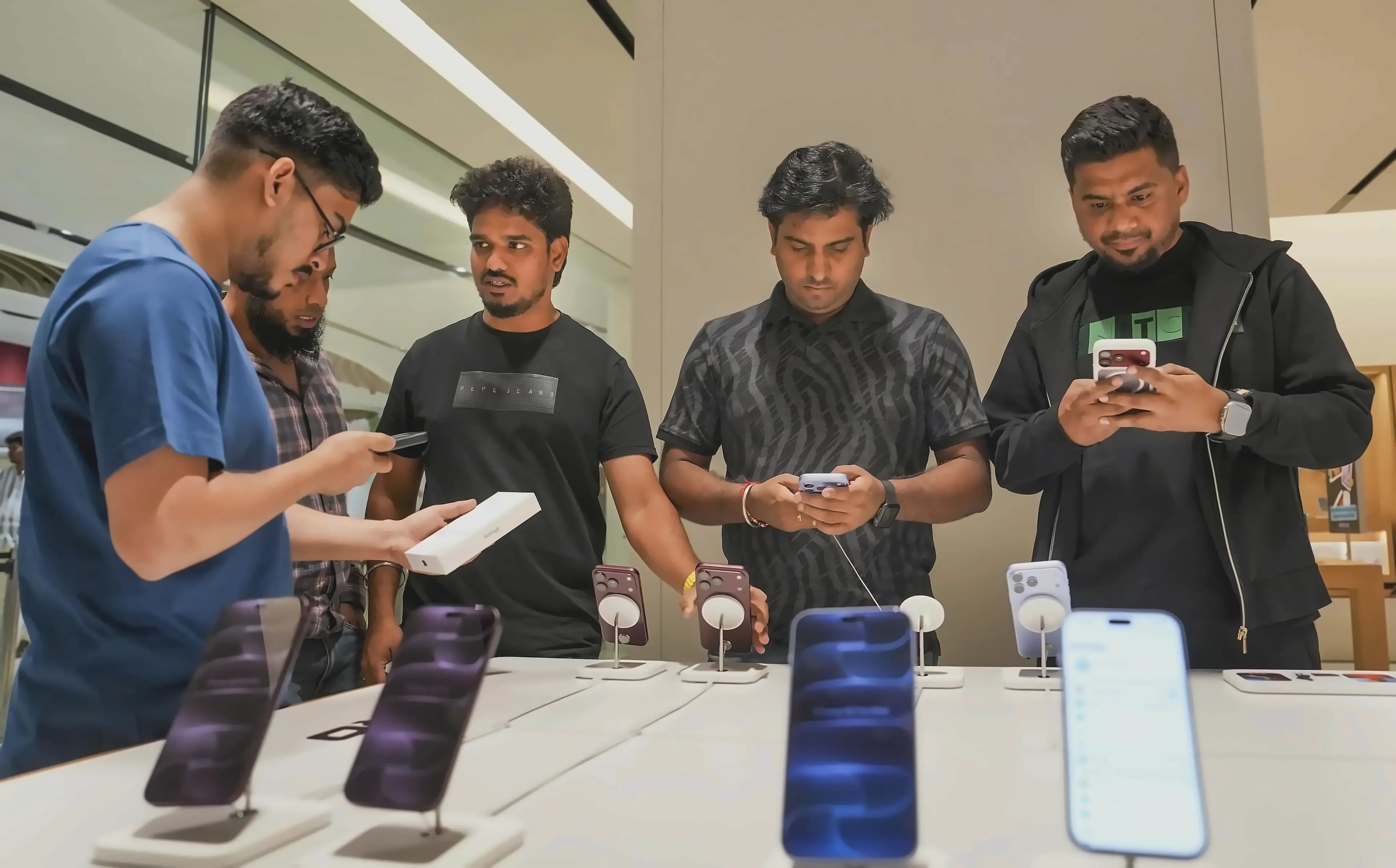 Redington hits record high as iPhone 18 series drives 74% stock surge