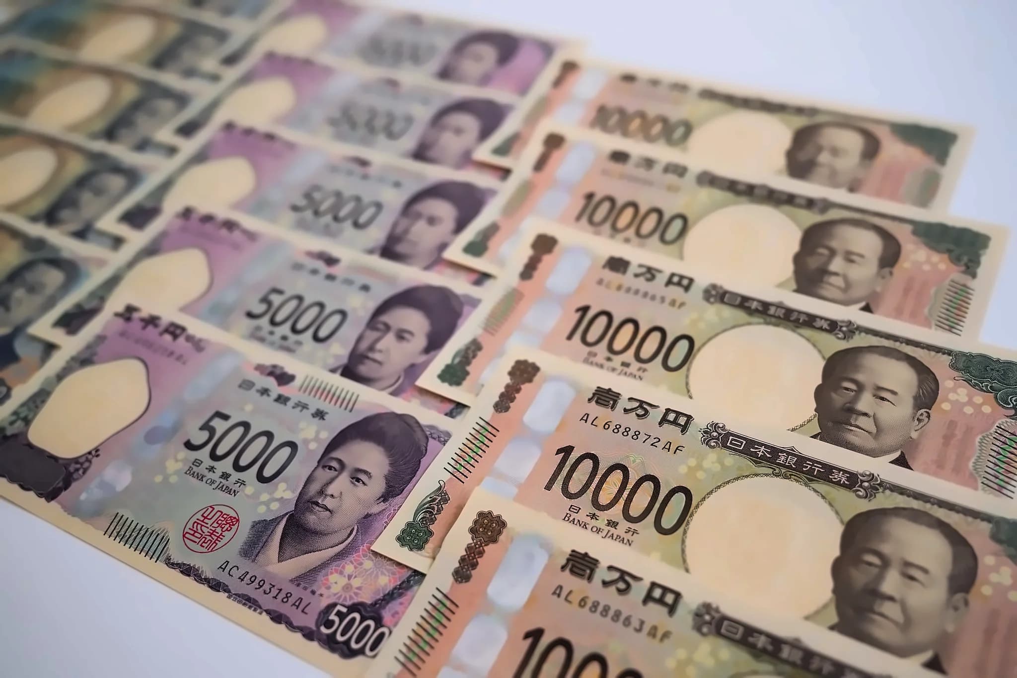 Japan Confirms Record Yen Intervention as Treasury Sales Hit $75.6B