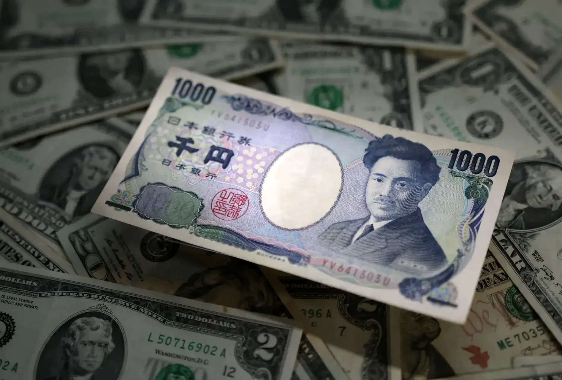 Yen strengthens to 159.54 as Tokyo inflation hits 1.9% YoY