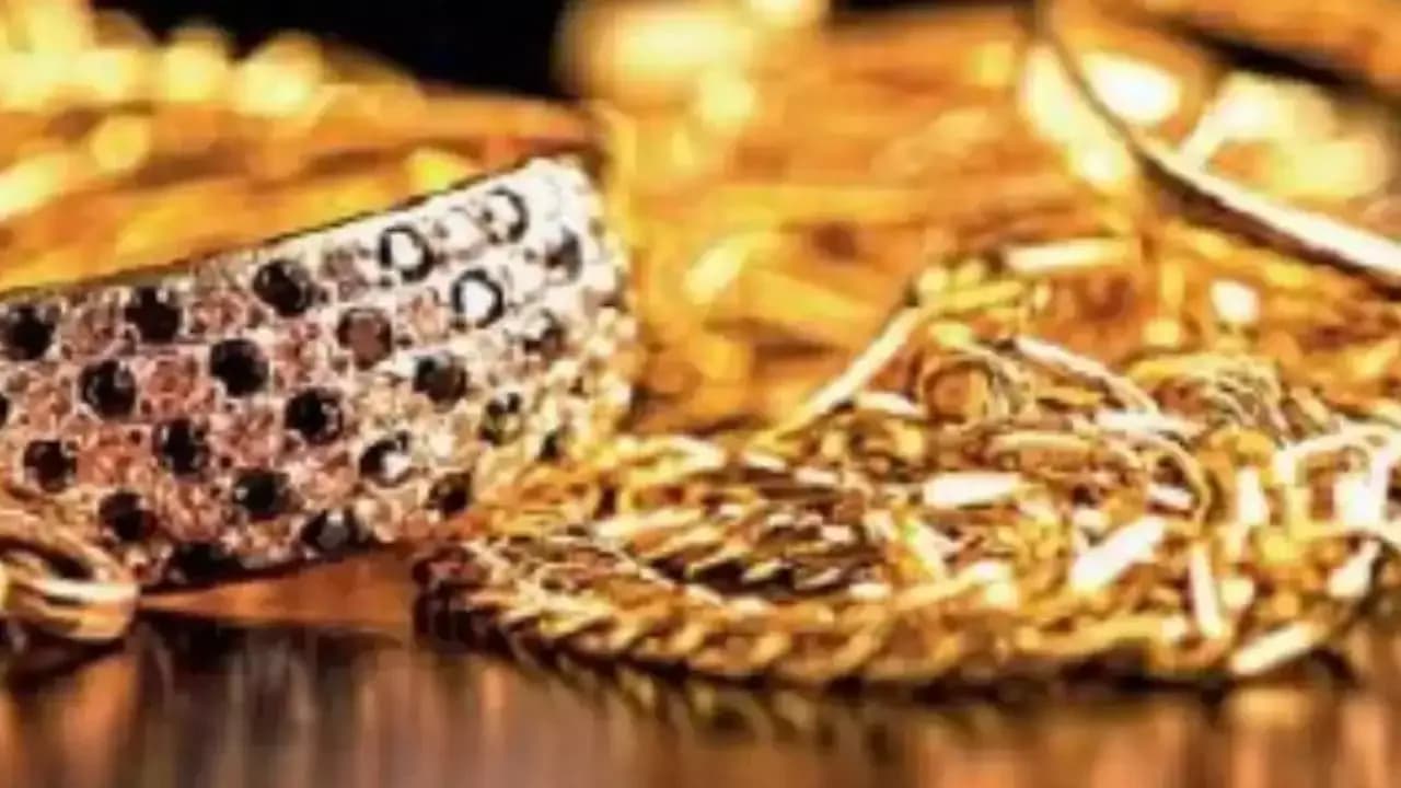 Jewellery stocks surge 14% on India's gold-silver import price cuts