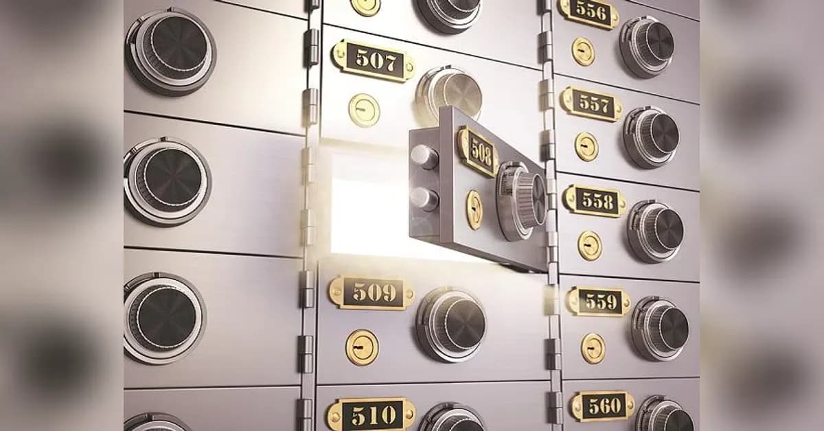Joint Account Risks: Legal & Financial Implications Explained