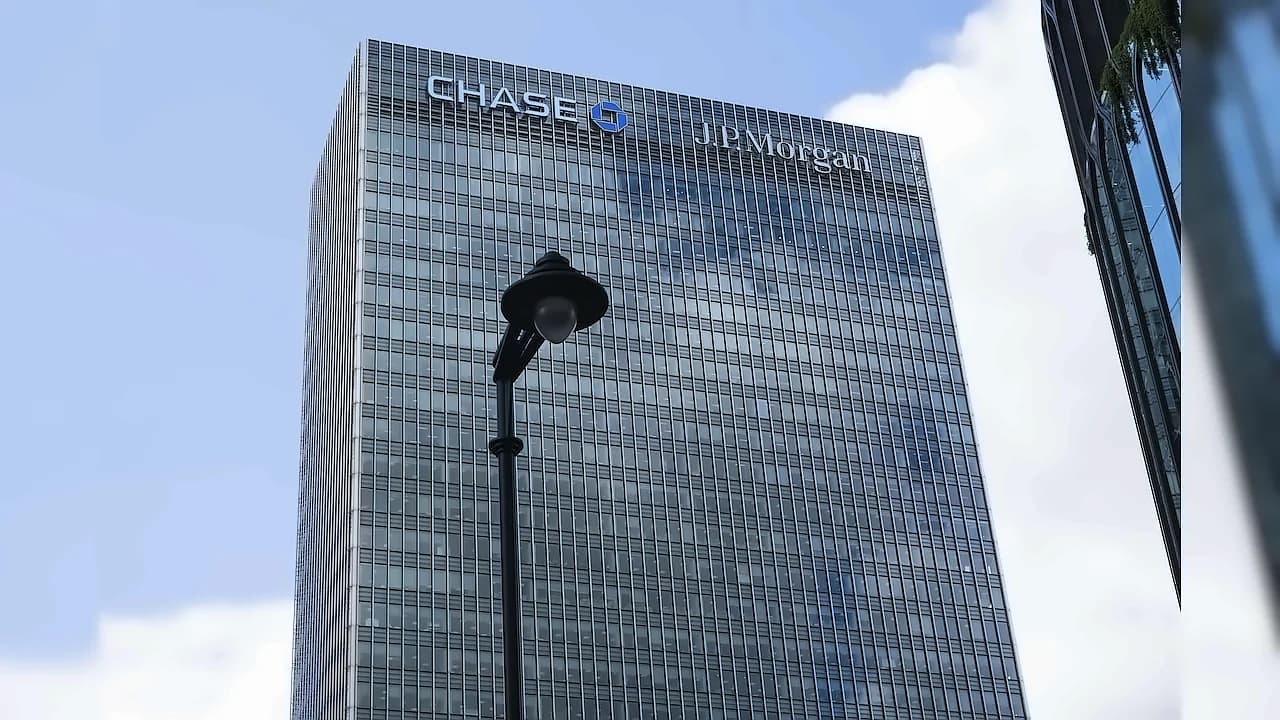 JPMorgan's AI agents beat 60/40 portfolio in 20-year backtests
