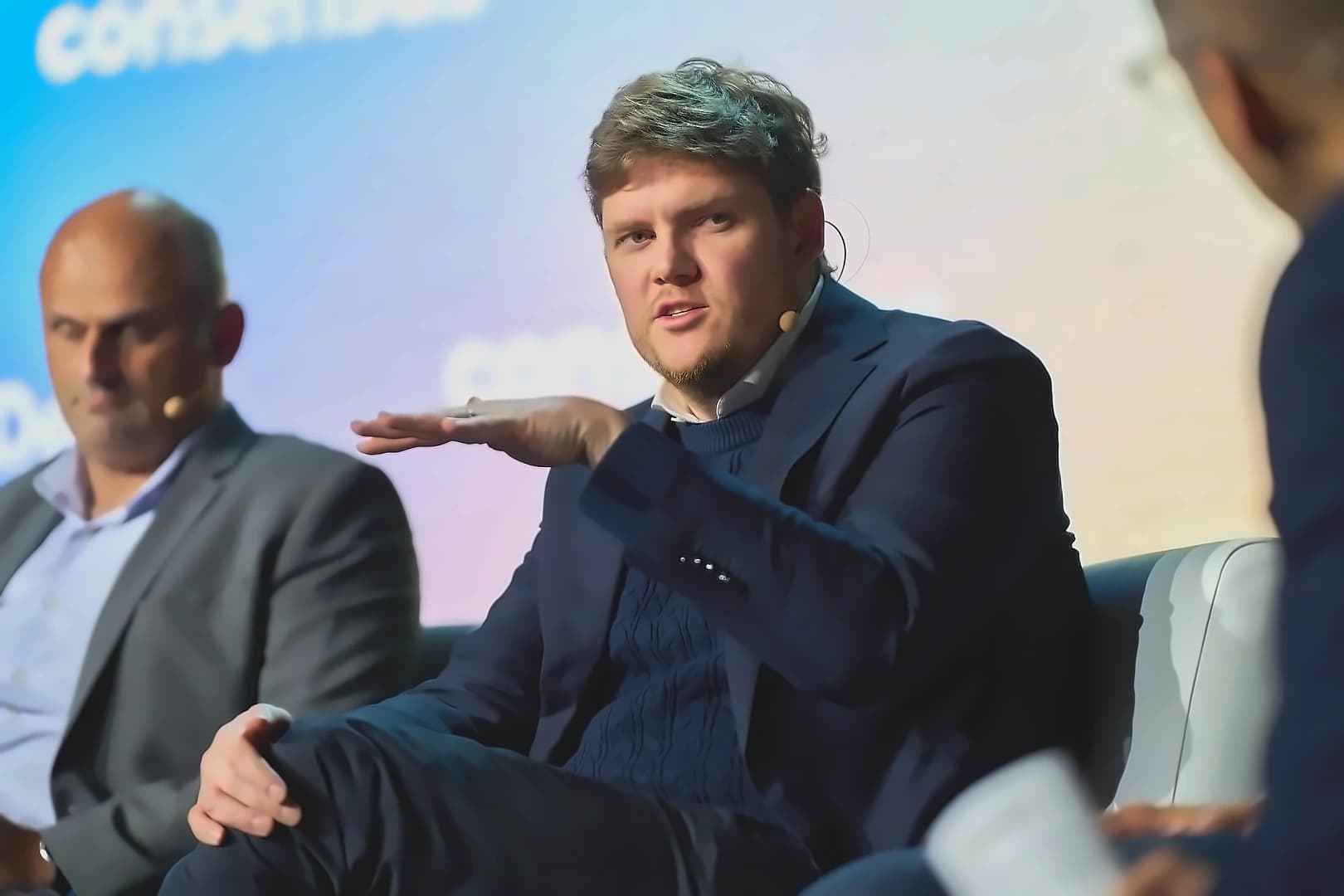 Visa Reports $7B Stablecoin Volume Growth as Blockchain Leadership Expands