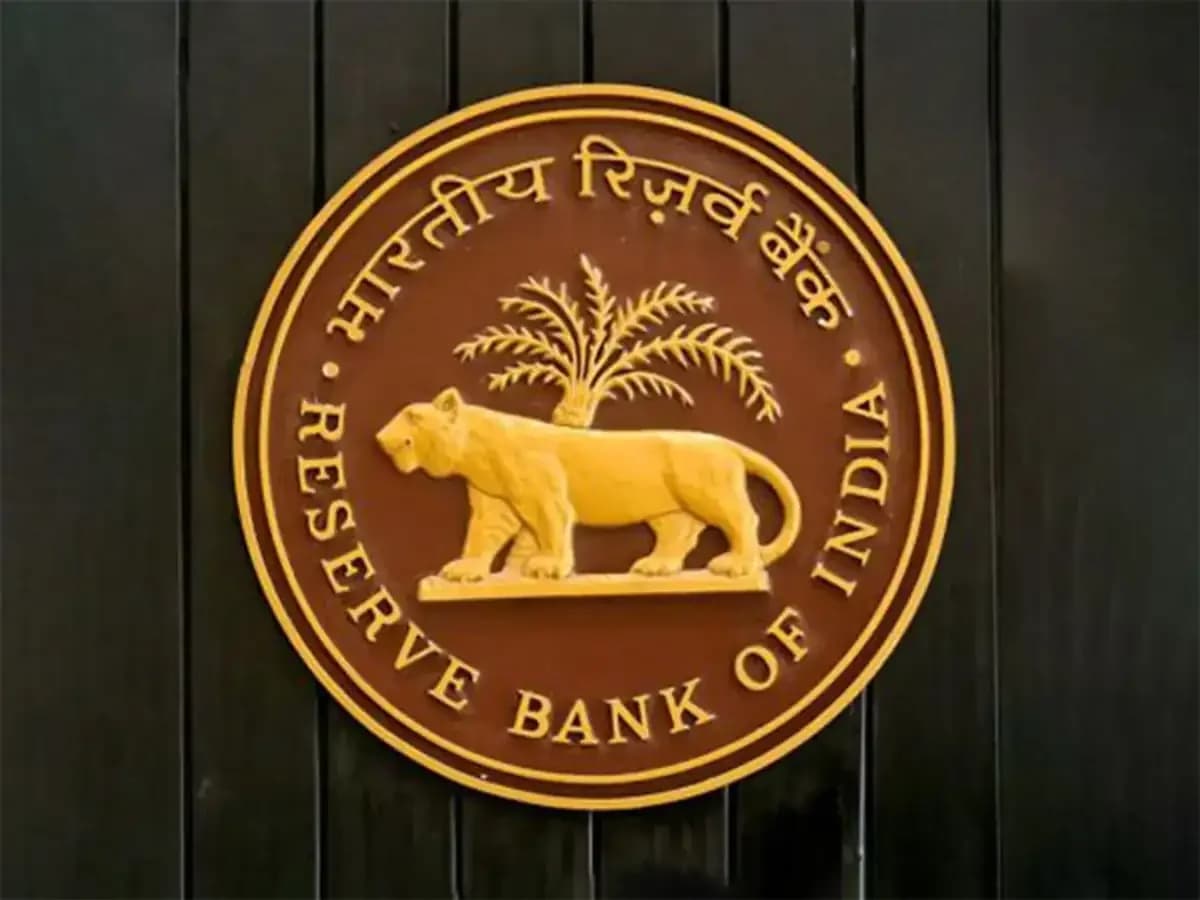 India's economy shows resilience amid oil, inflation, monsoon risks
