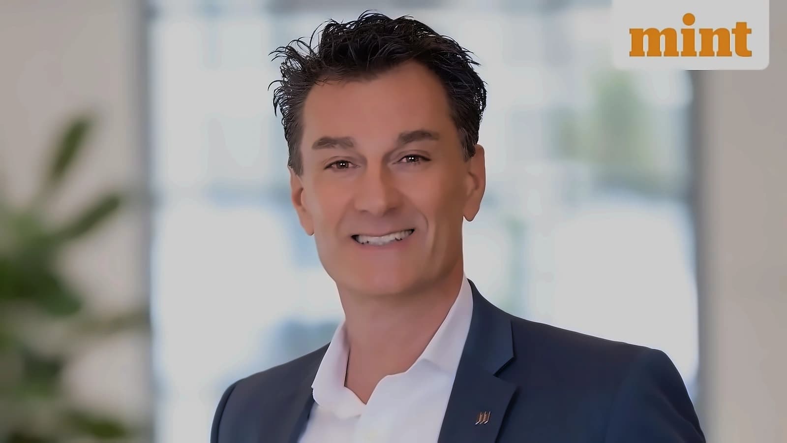 KKR Appoints Former Manulife CEO Roy Gori as Senior Advisor