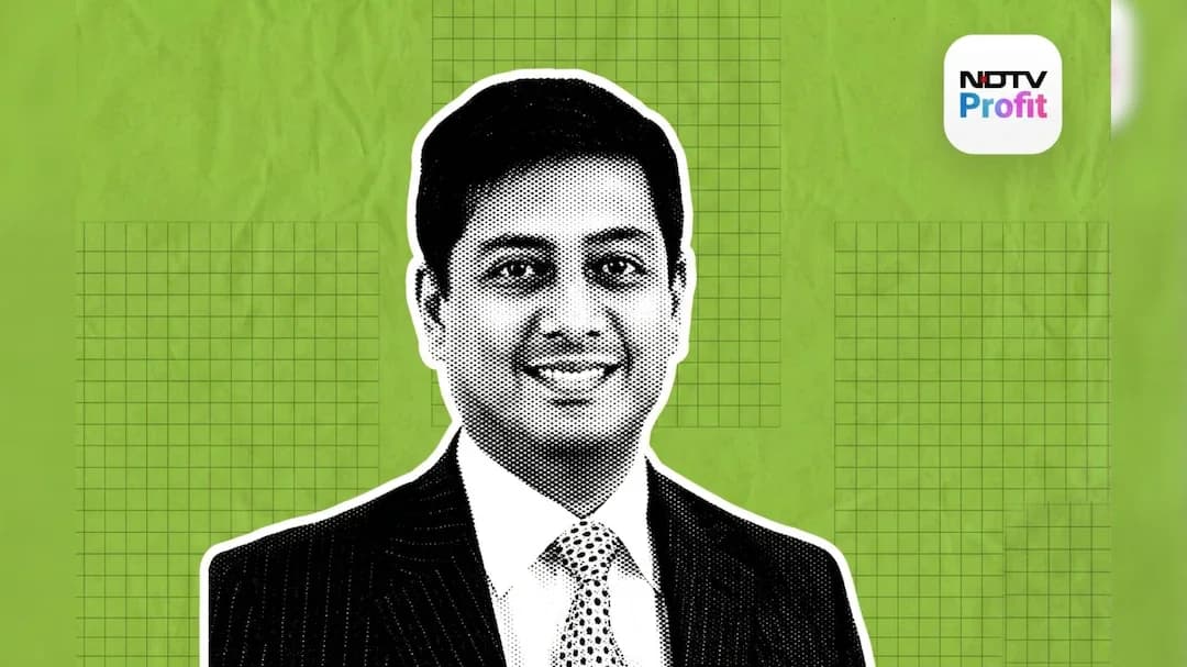 Kotak AMC's Harsha Upadhyaya Favours Mid-Cap Mix Over Large-Caps