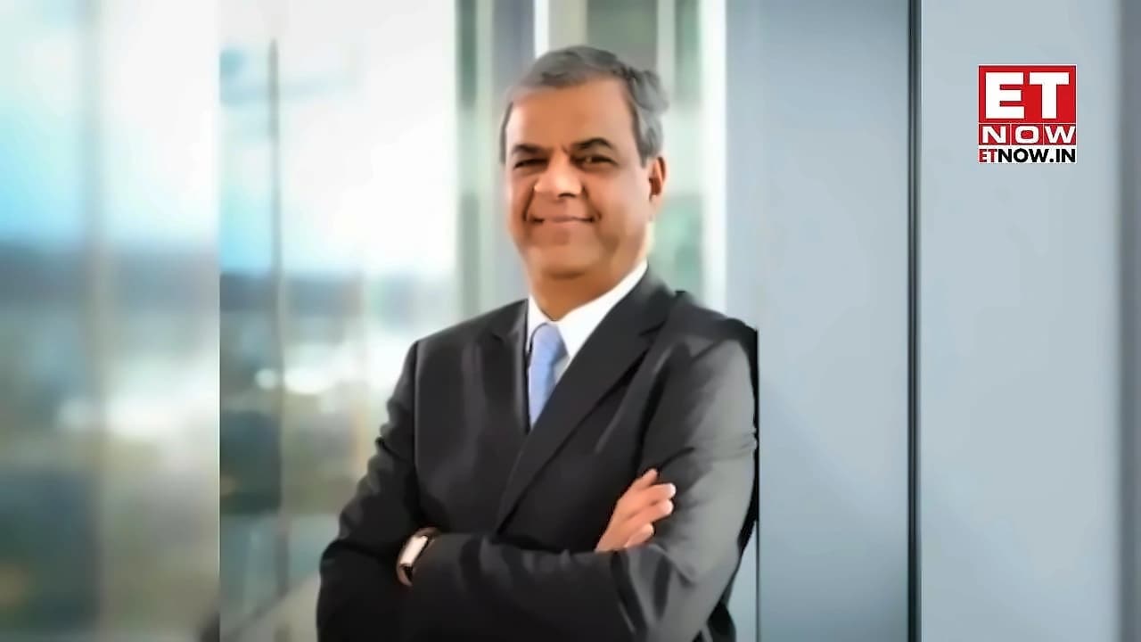 Kotak Mahindra Bank shares drop 3% on CEO Vaswani's exit plan