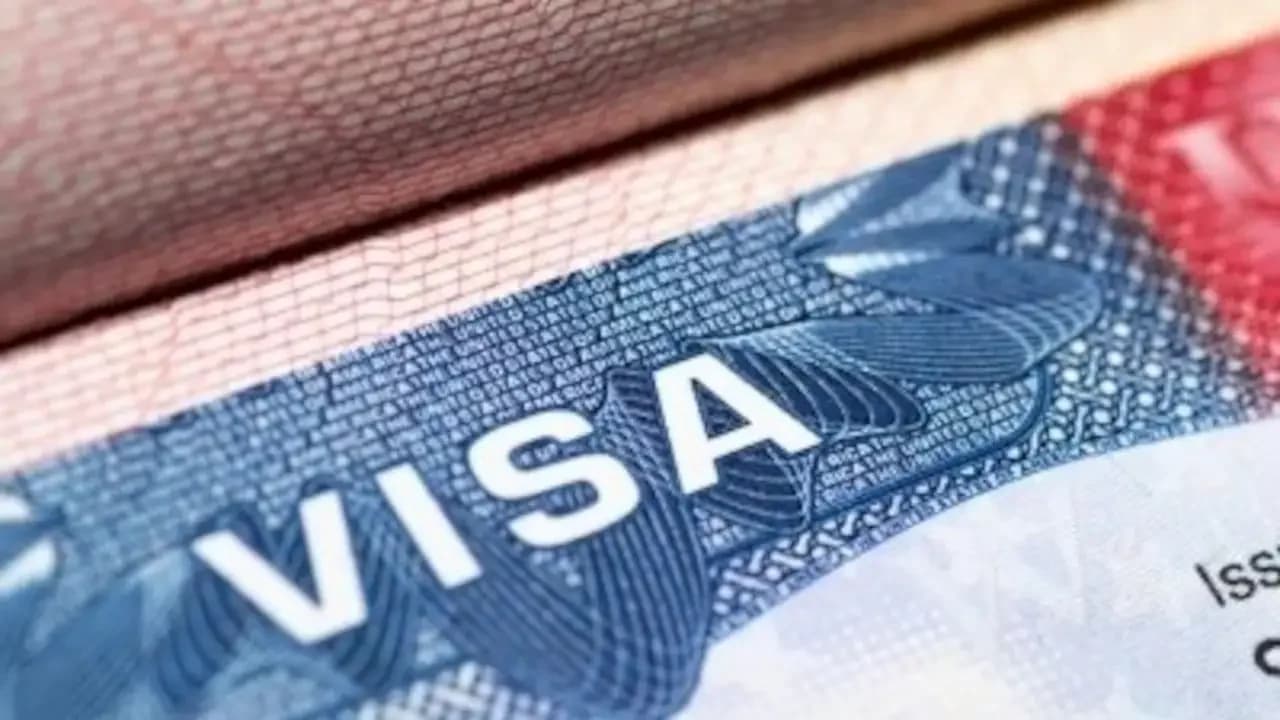 US Expands H-1B Visa Fraud Crackdown, Names Cognizant Under Scrutiny