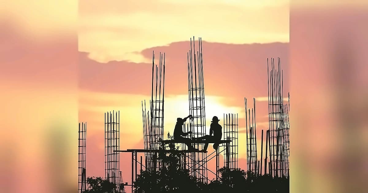 Labour Ministry Reviews Construction Worker Reforms Amid Global Employment Crisis
