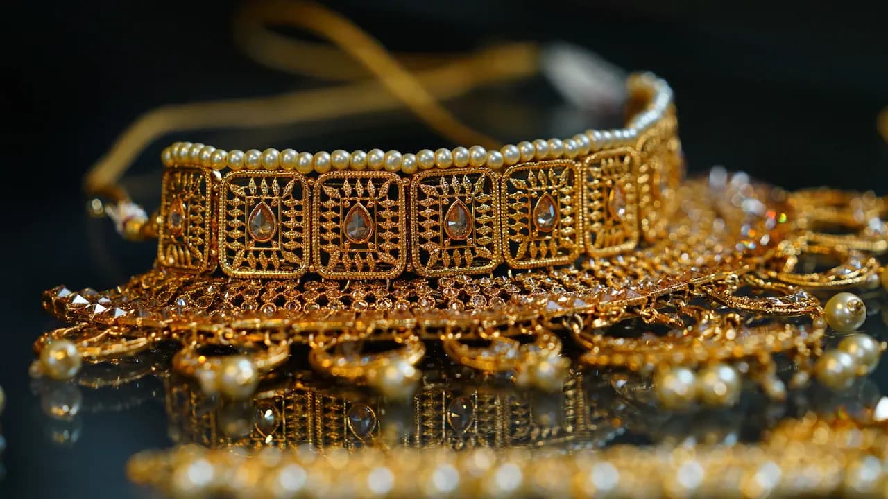 Lalithaa Jewellery Q1 profit drops 40% QoQ to ₹208 cr despite 26% revenue growth