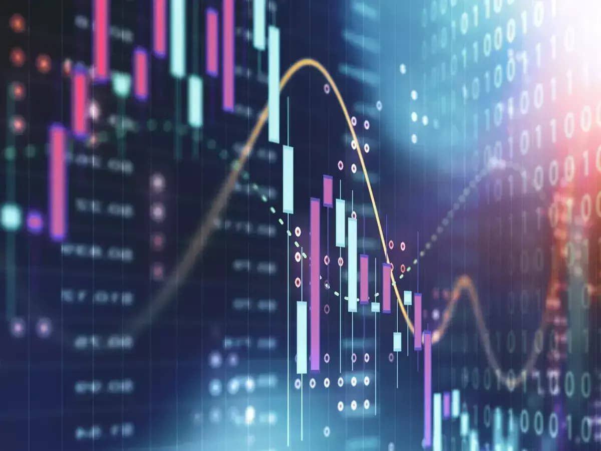 Large-cap stocks show strong buy recommendations with 25% upside potential