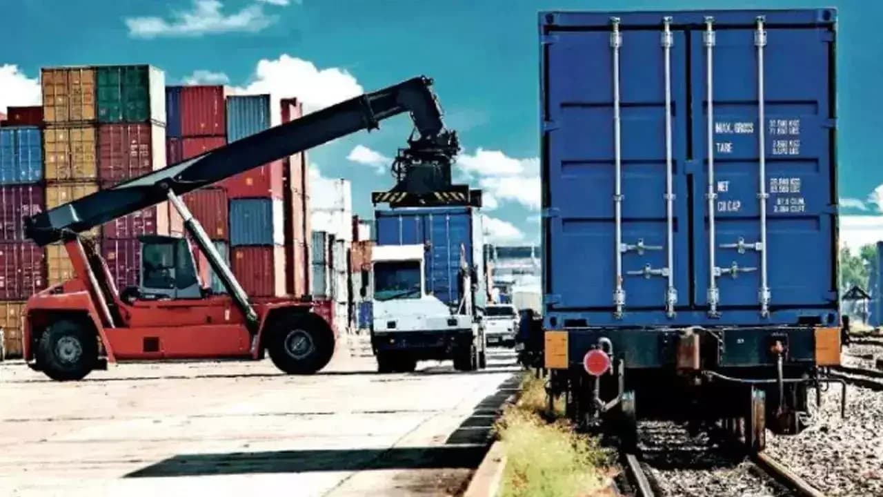 Karooooo stock jumps 13% on strong Q1 results, logistics division delivers 48% growth