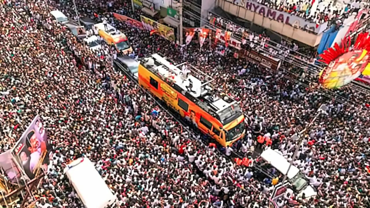 Madras HC Allows Vijay Govt to Give Jobs to Karur Victims' Families