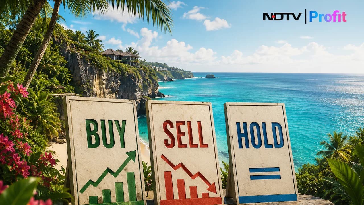 Market Experts' Stock Picks: Buy ICICI Bank, Hold Reliance Industries