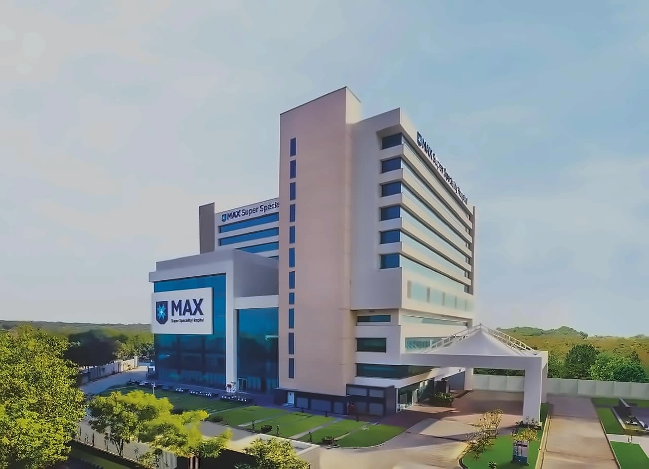 Max Healthcare Q2 PAT falls 15.6% to ₹414 cr on higher expenses