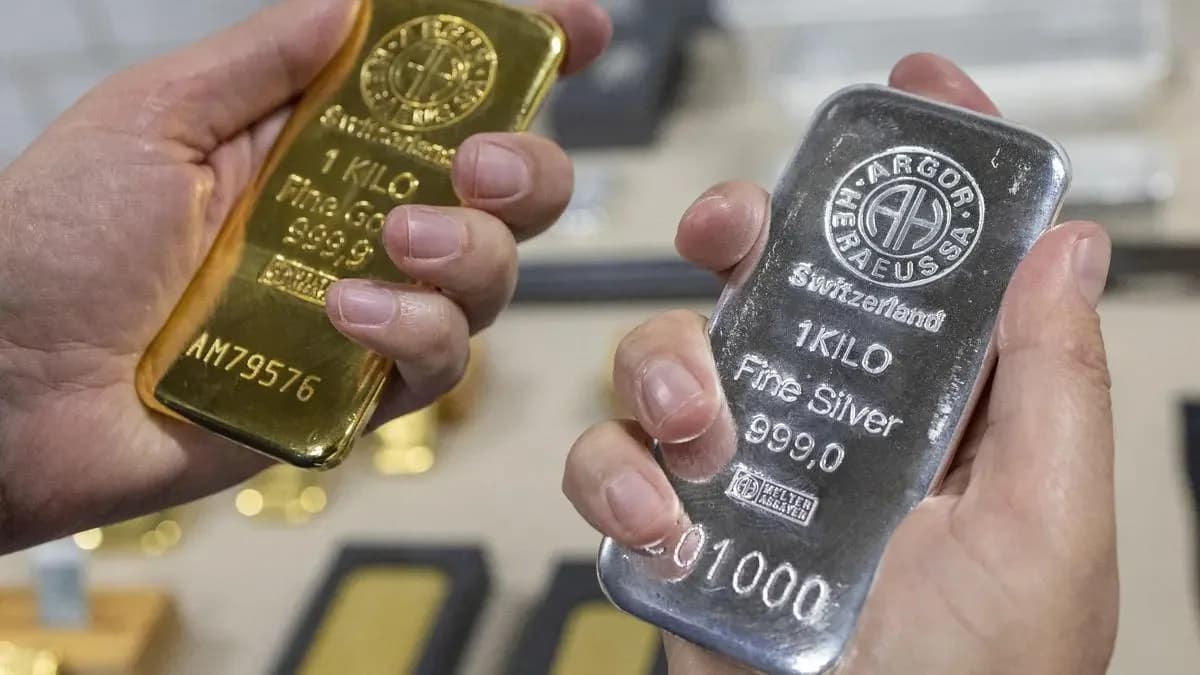 MCX Imposes Additional Margin on Gold, Silver Futures Amid Price Crash