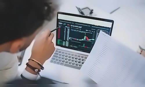 Moody's: India Most Resilient Emerging Market Since 2020