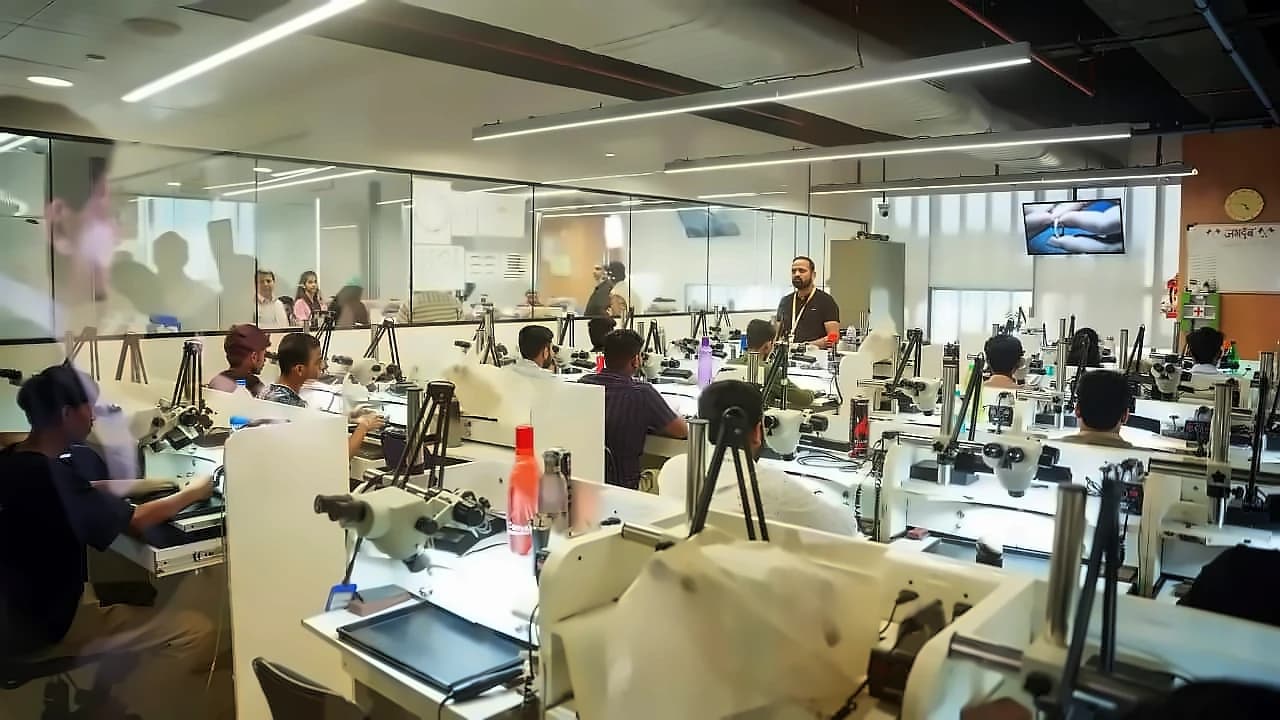 MSME Business Confidence Falls to 4-Year Low in Q1 FY27