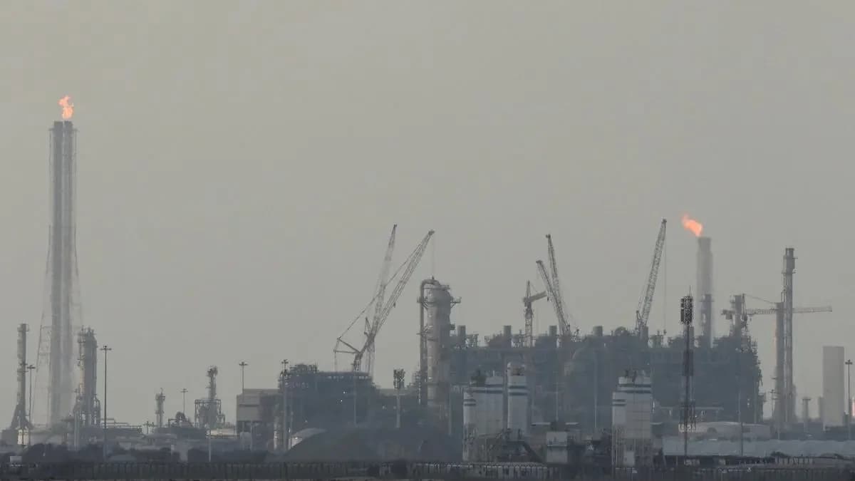 Natural gas share in India's energy mix rises to 7.12% in FY25
