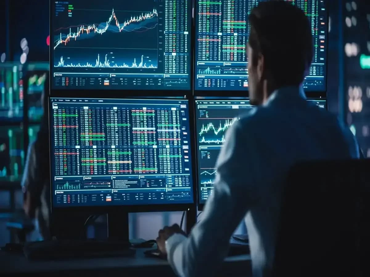 NIFTY50 Opens 30 Points Higher; Markets Range-Bound Amid FPI Selling