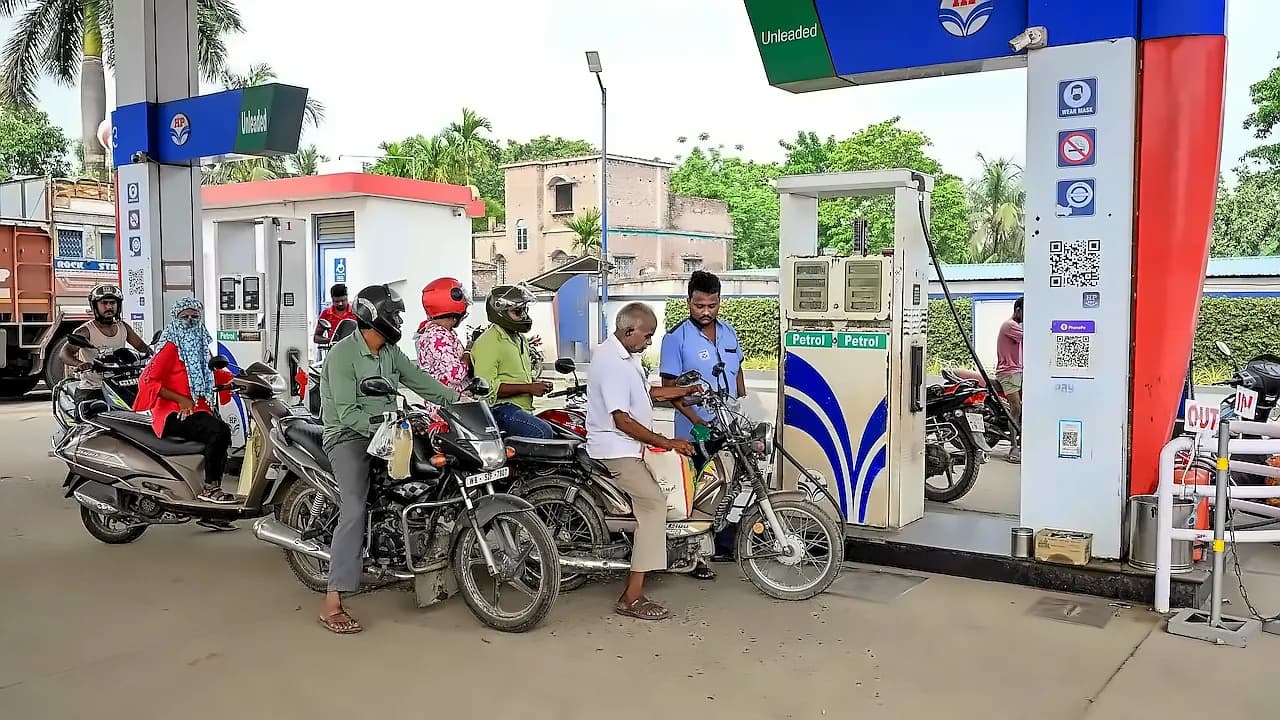 No Proposal to Scrap ₹5 UPI Fee at Fuel Stations: Finance Ministry