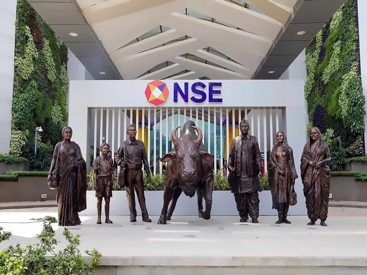 NSE and BSE Propose Tighter Rules for Authorised Persons Framework