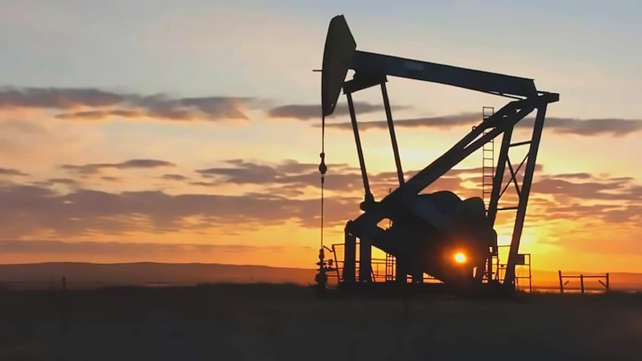 Oil prices dip to 4-month lows as Hormuz shipping resumes