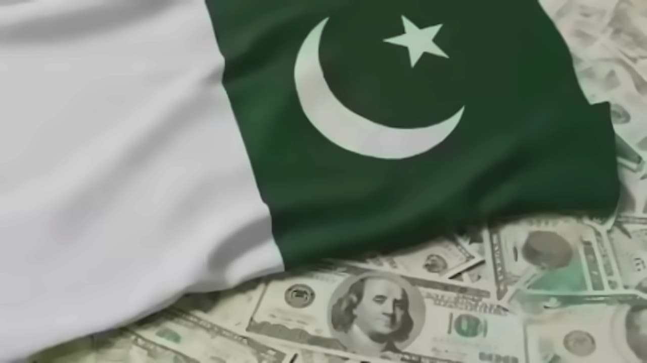 Pakistan repays $2B UAE loan by month-end amid fuel crisis