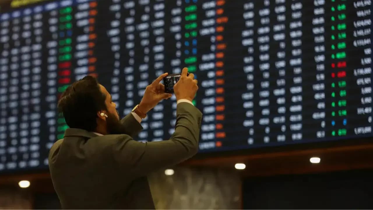 Pakistan's KSE100 crashes 5,000 points as US-Iran ceasefire talks collapse