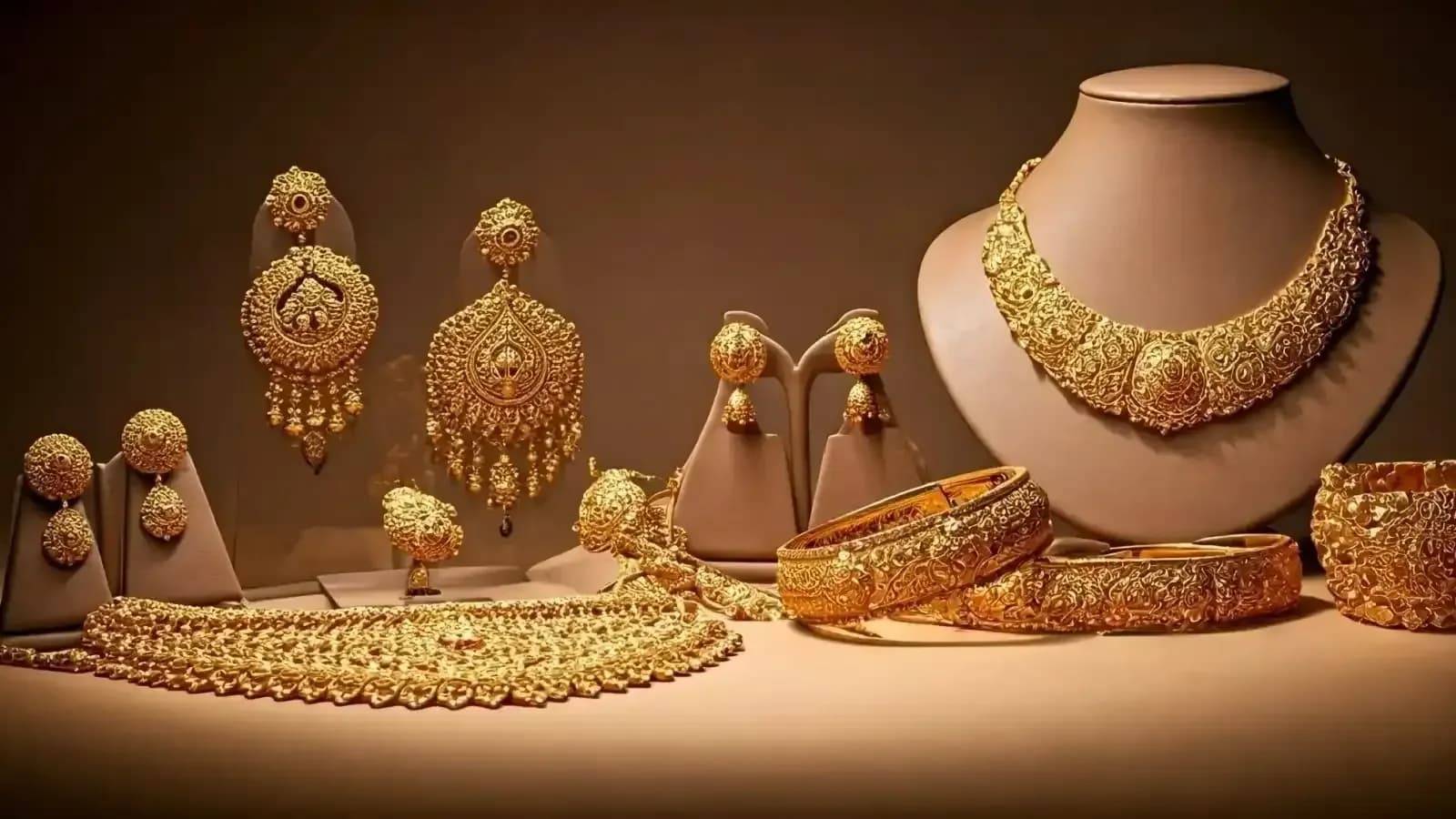 PC Jeweller shares surge 6% as debt clearance nears completion