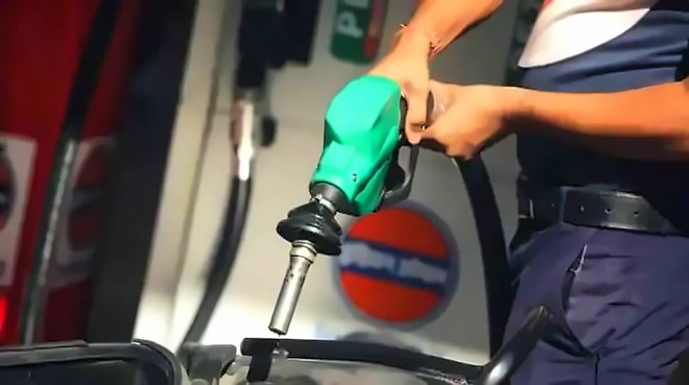 Fuel prices may rise ₹10/litre in FY27 amid US-Iran war inflation