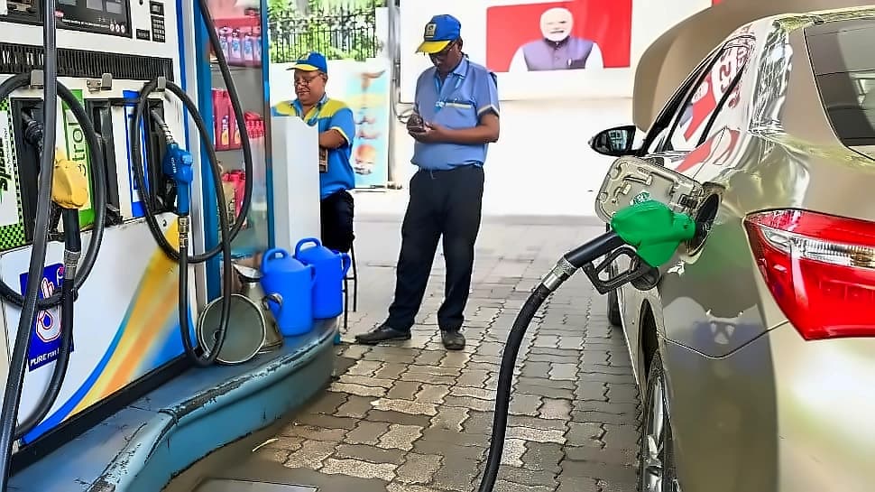 Petrol, diesel prices rise ₹2.71 each in fourth hike in 14 days