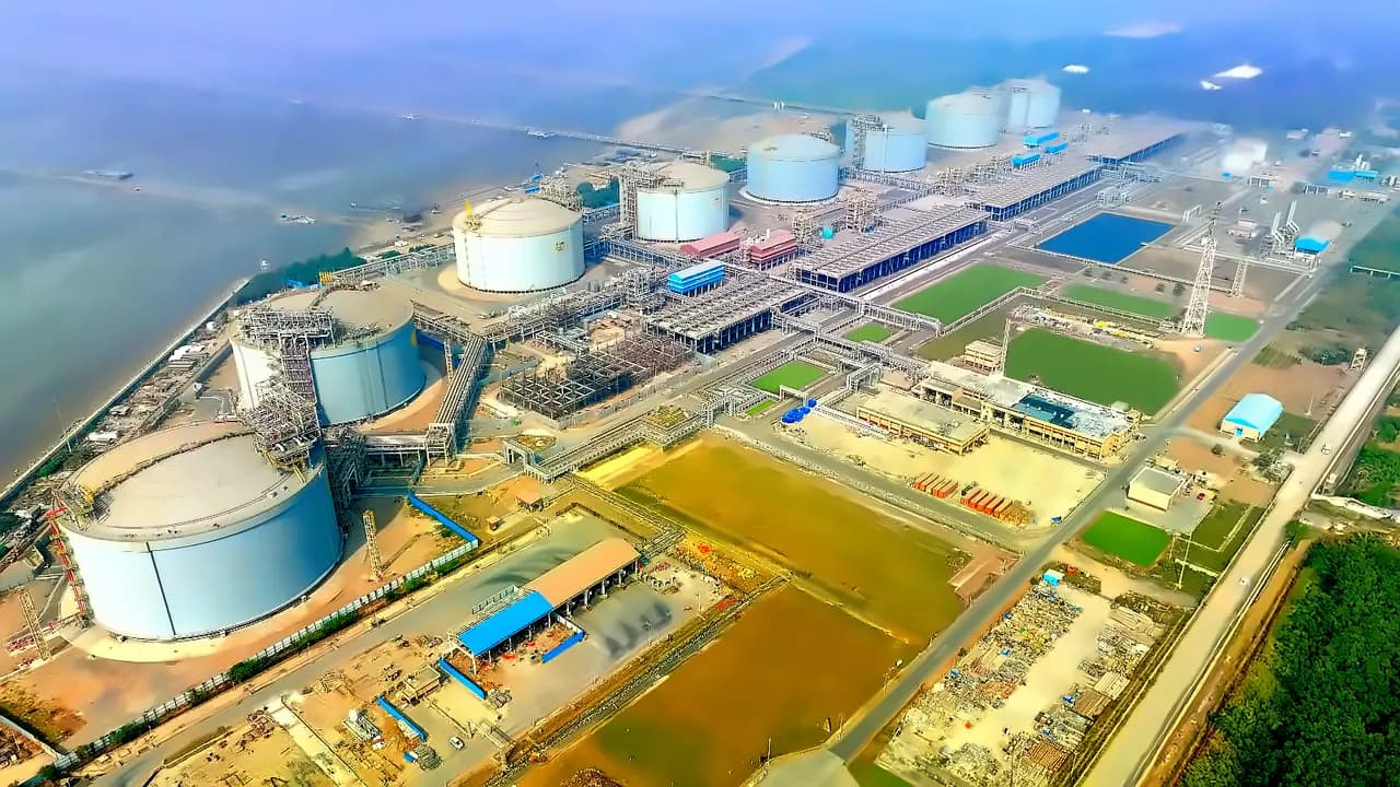 Petronet LNG approves ₹1,200 cr CBG plant JV with Gruner