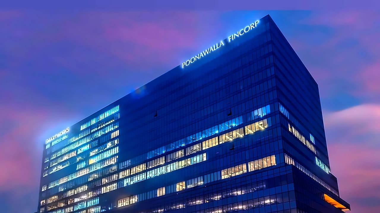 Poonawalla Fincorp launches ₹2,500 cr QIP at ₹370.75 price