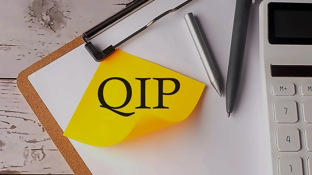 Poonawalla Fincorp raises ₹2,500 cr via QIP at ₹370.75/share