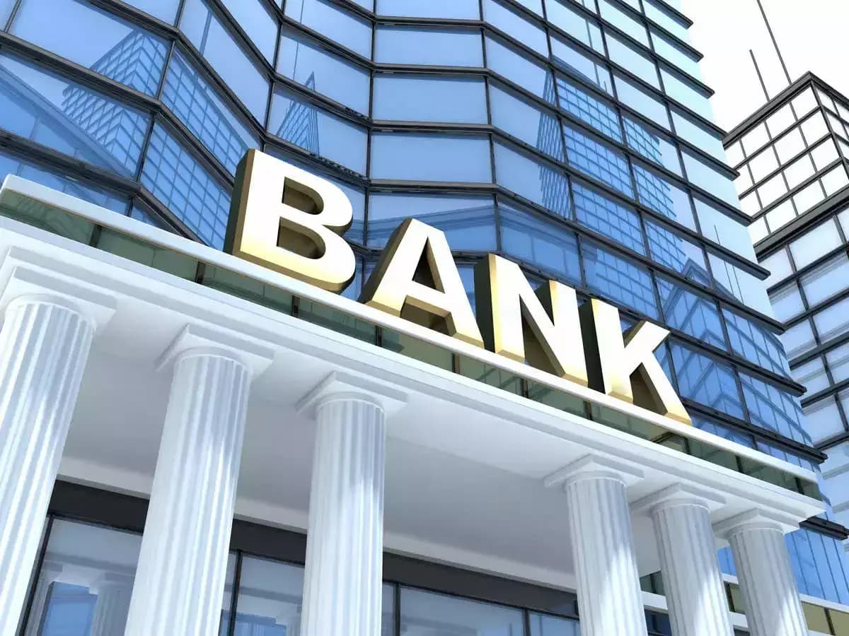 Private banks face higher NPA rise in FY27 vs public peers