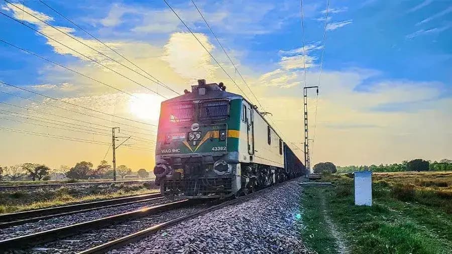 Railway stocks surge 10% on ₹40,000 crore wagon tender report