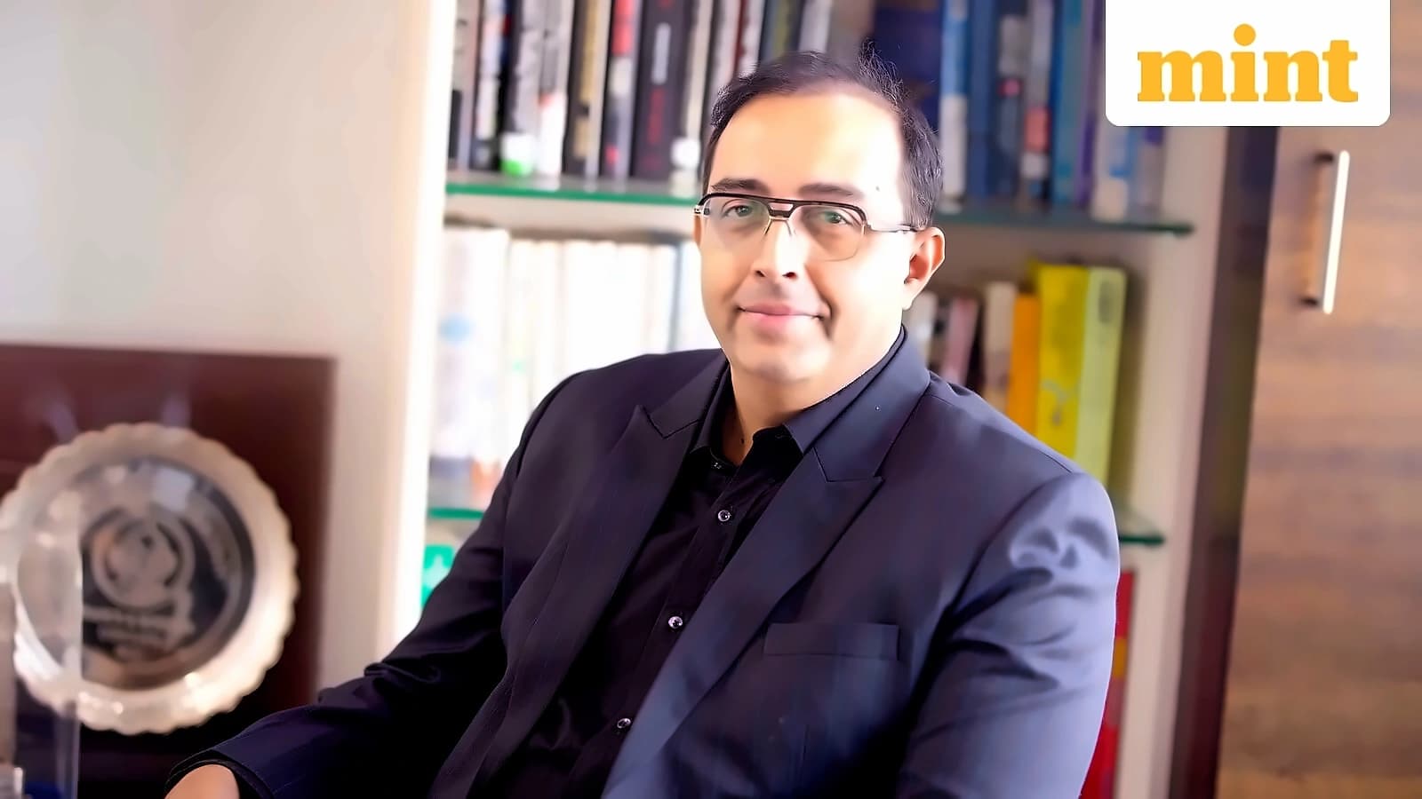 Market Expert Recommends 3 Stocks for August 21 Trading