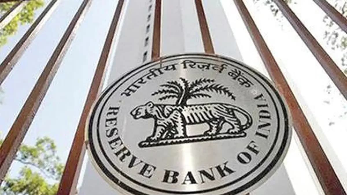 RBI Issues New REIT/InvIT Valuation Rules; Bank Data Quality Hits 93.3