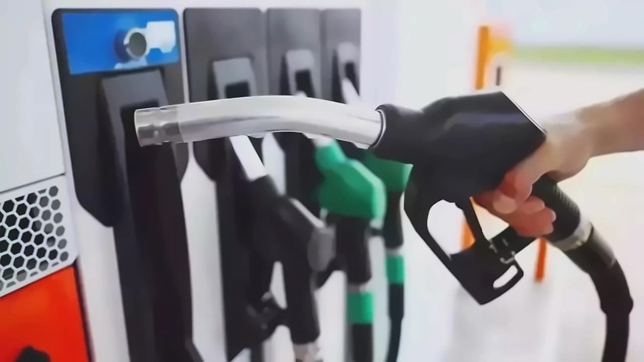 RBI Governor warns of fuel price hikes amid 75-day West Asia crisis