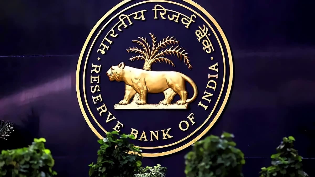 RBI signs MoU with ECB, holds rates amid geopolitical uncertainty