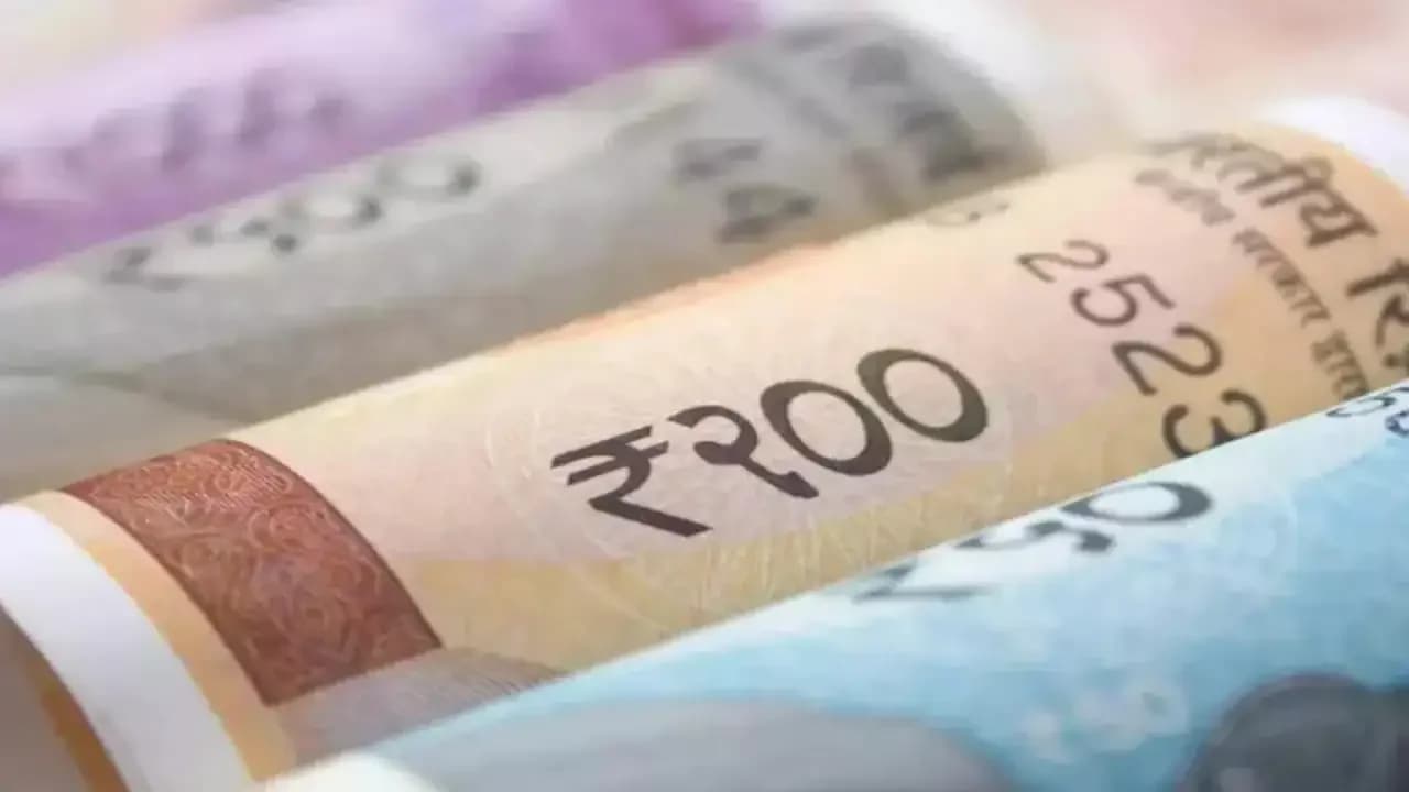 RBI maintains unchanged forex policy amid rupee volatility