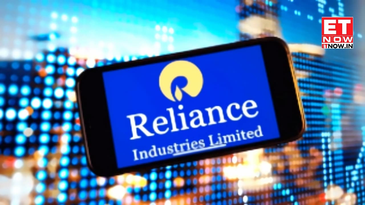 Indian refiners hit 1-year high: Fuel exports surge 27% amid supply crisis