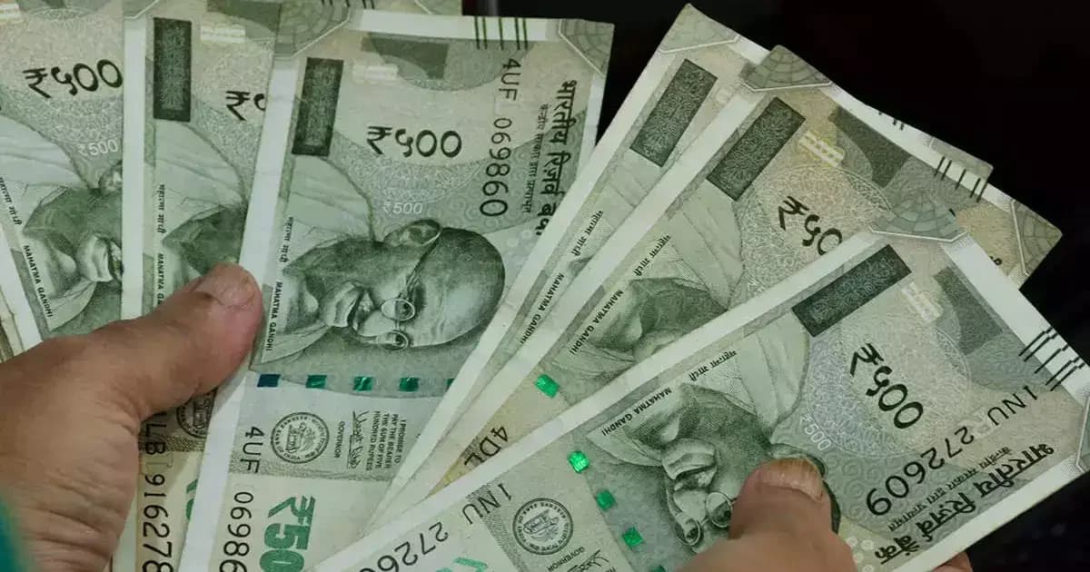 Asian currencies face steepest weekly losses in 3 years on Iran war fears