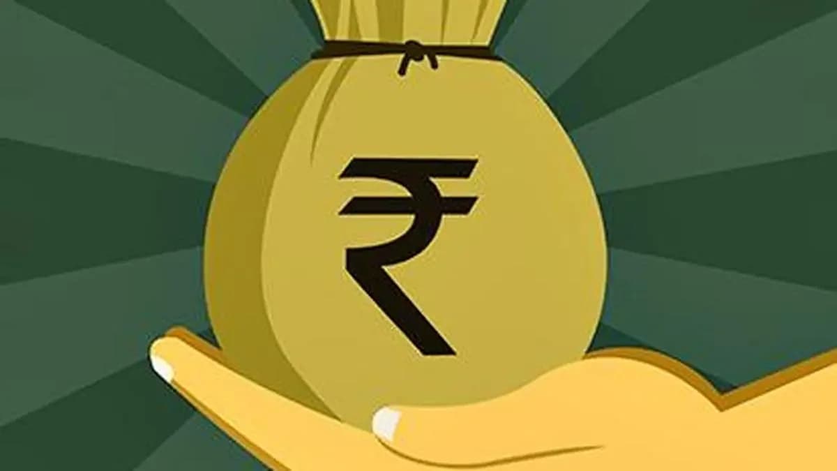 Rupee rebounds to 93.10 levels as RBI's forex crackdown shows results