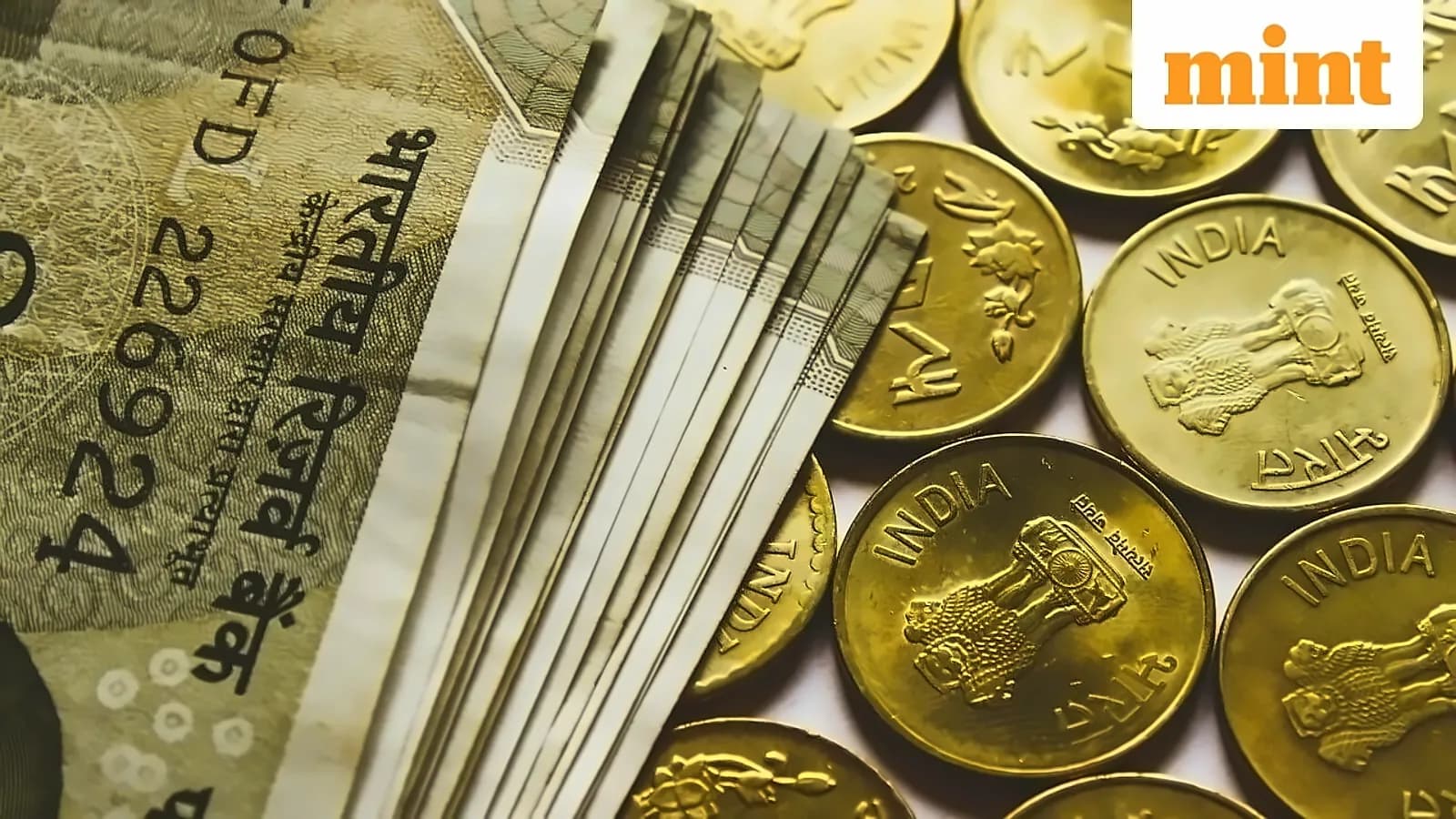 Rupee gains 19 paise to 95.16; Sensex rises 546 points on weak dollar