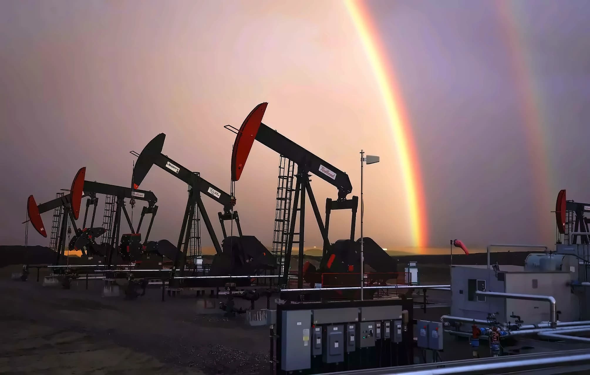 Russia faces fuel shortages as oil production hits 2009 lows