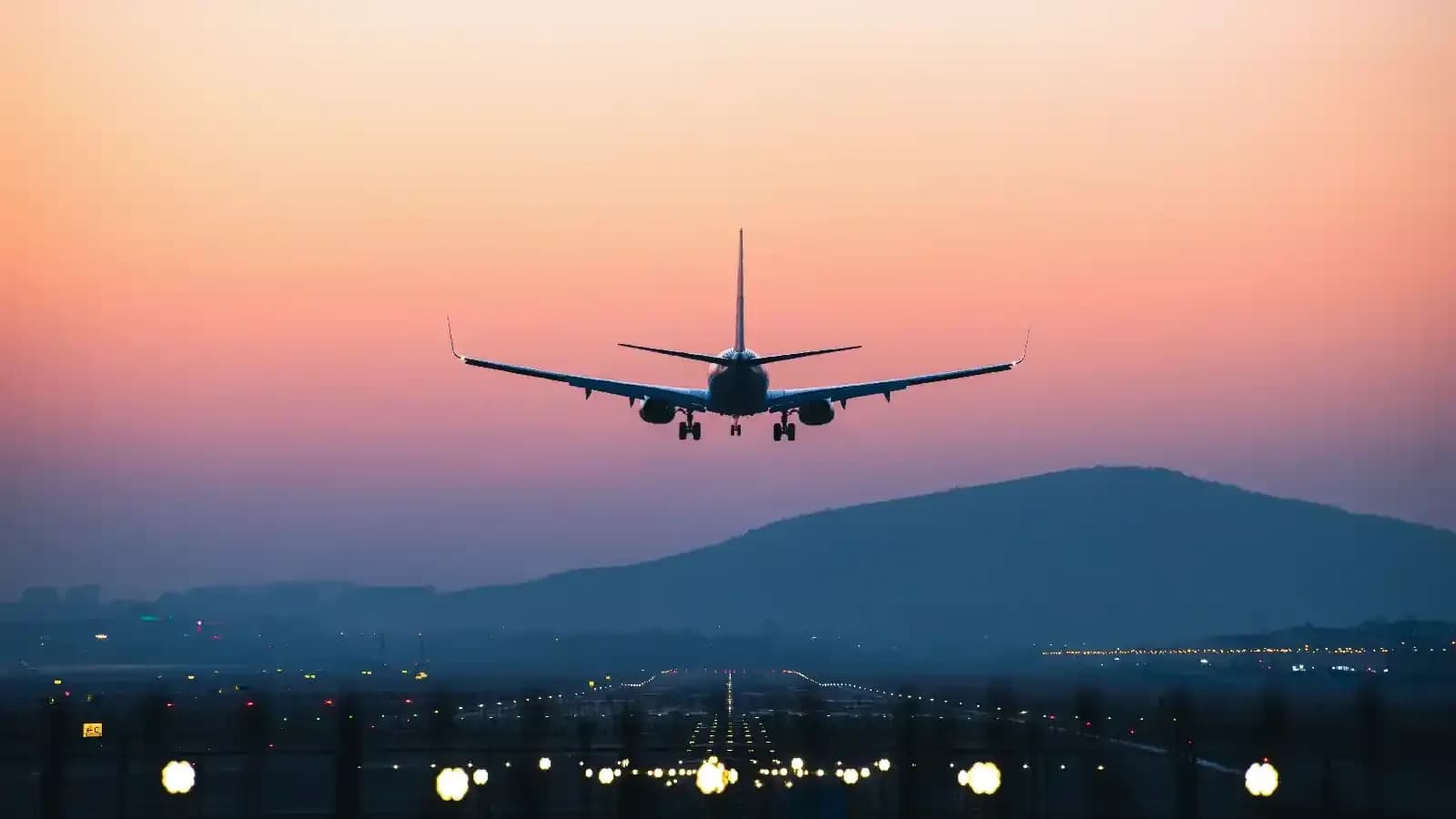 Ryanair shares fall 6% as Q1 profit drops 34% amid fuel cost surge