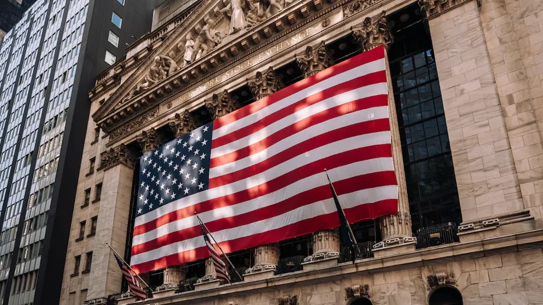 S&P 500 Sets Record Weekly Streak as Iran Deal Hopes Drive Rally