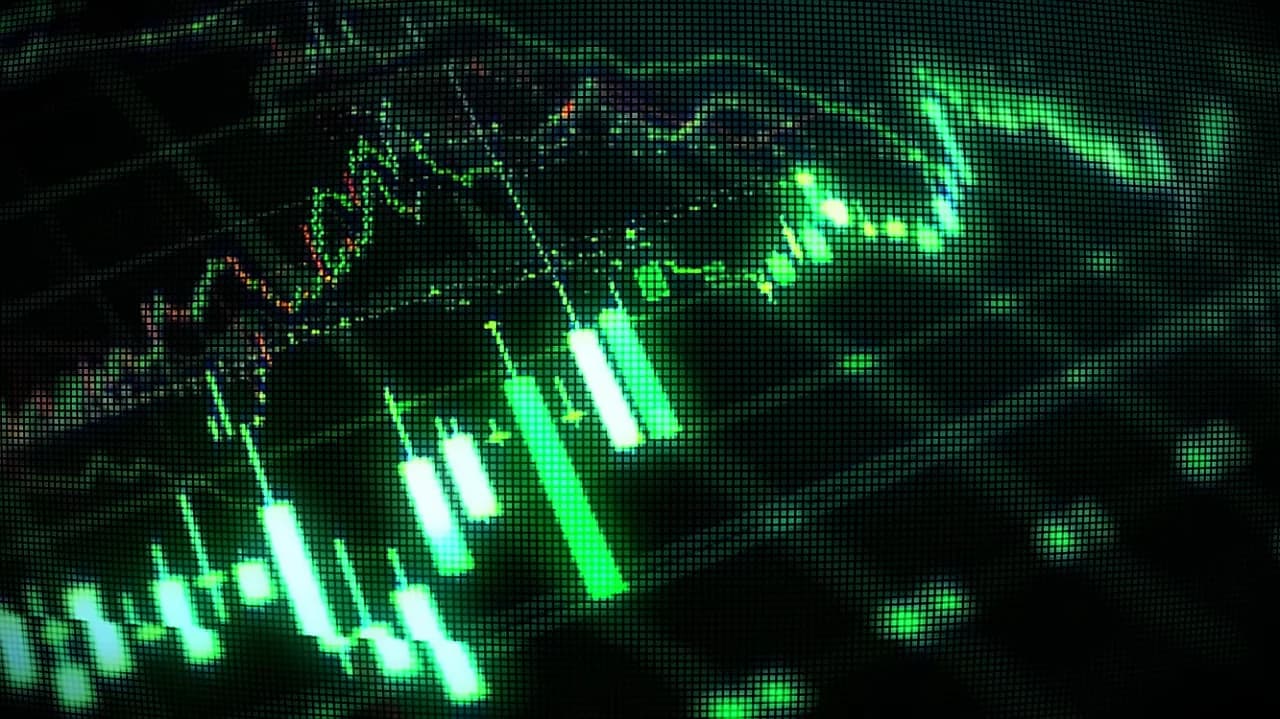 S&P 500 Recovers 0.6% After Iran War Scare, Inflation Hits 3-Year High